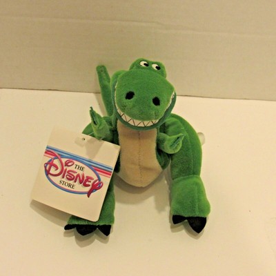 LN Disney Store 9