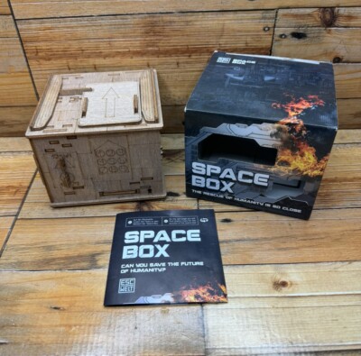 Space Box - Wooden Puzzle Box / Escape Box Game from Esc Welt (Escwelt)  