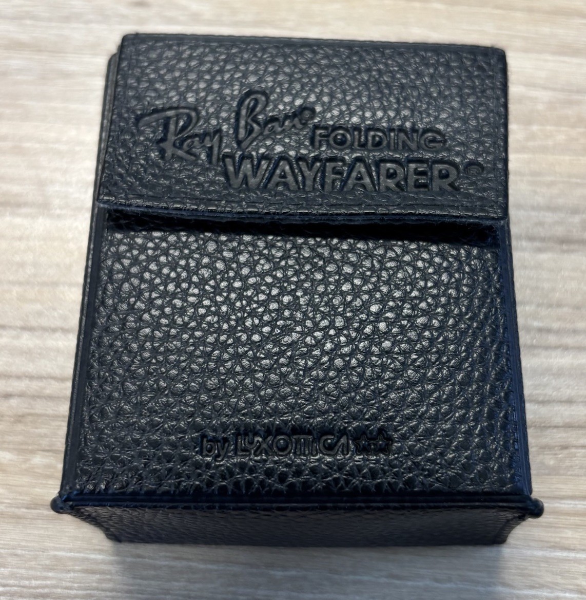 Ray-Ban Folding Wayfarer Case Black Magnetic Sunglasses Leather