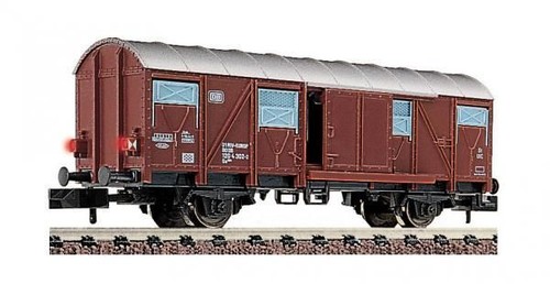 N2/2] Fleischmann 8319 K Geschlossener Güterwagen der DB mit 3 Makel | Condition: Gebraucht