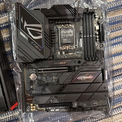 ASUS ROG Strix Z790-F Gaming WiFi II, LGA 1700