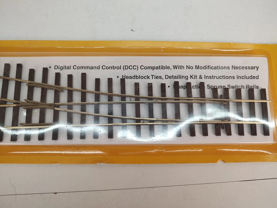 Micro Engineering On30 #5 Turnout Code 83 Right Hand 14-404 DCC Track USA - Image 3 of 3