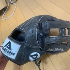 Josh Fields MLB Game-Used Glove White Sox Autographed 2007 Used Condition