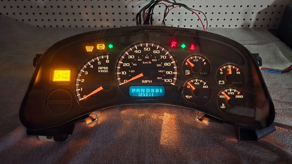 2000-2002 Silverado, Sierra, Tahoe, Suburban, Yukon, Avalanche Gauge Cluster - Image 3 of 4