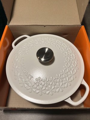 Le Creuset Cotton Signature Marmite 22cm Flower Relief Enamel Made in France New