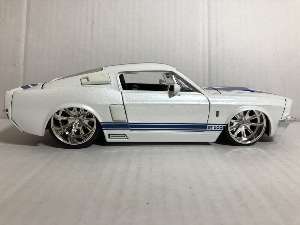 JADA BIGTIME BTM 1967 SHELBY GT 500KR WHITE / BLUE STRIPES 1