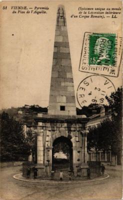 Old postcard VIENNA - La Pyramide de l'Aiguille (667577)