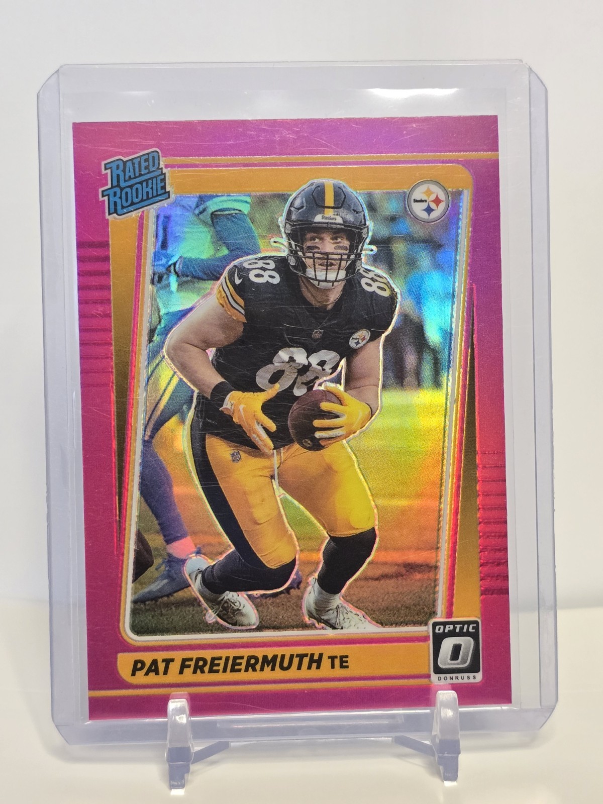 Pat Freiermuth Panini Donruss Optic #232 Pink