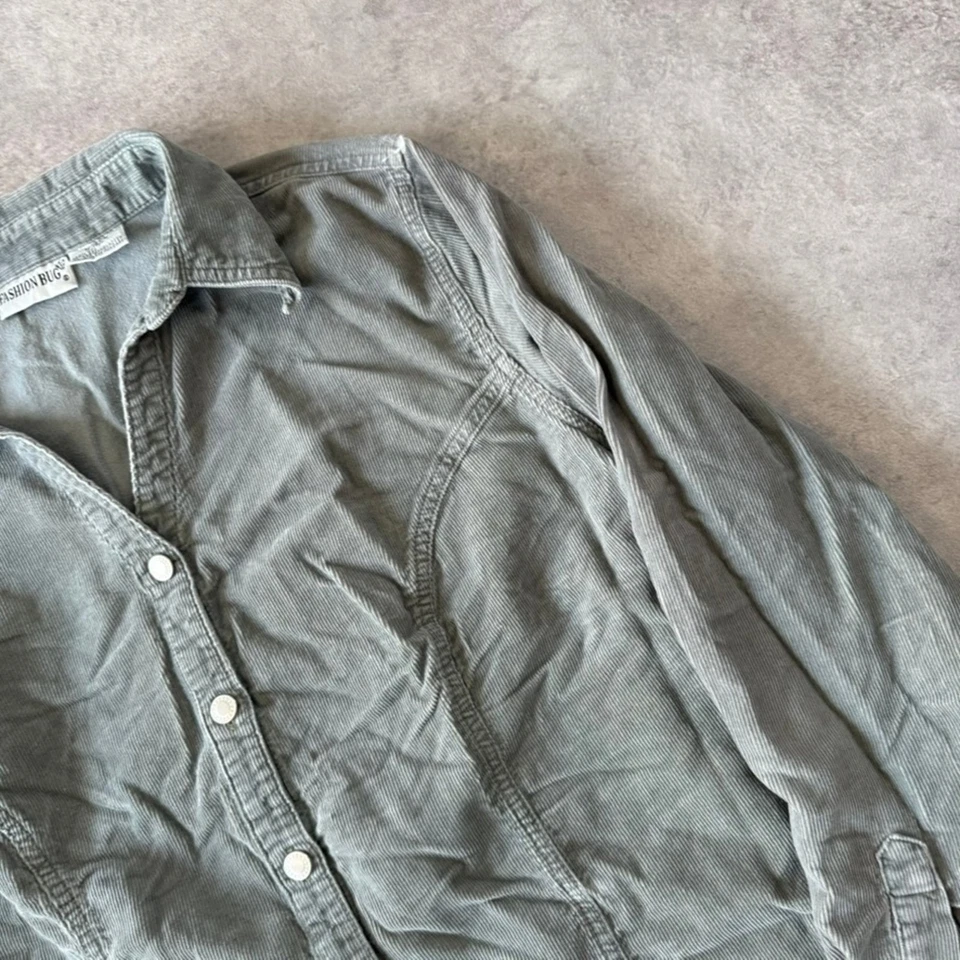 Модный жук шнур рубашка женщин 18/20 Вт на пуговицах 90-х вельветовый топ, серый - Изображение 4 из 4