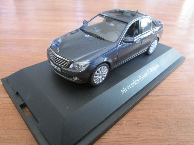 Schuco 1 43 Scale Mercedes Benz C Klasse W4 Limousine Elegance Green For Sale Online Ebay