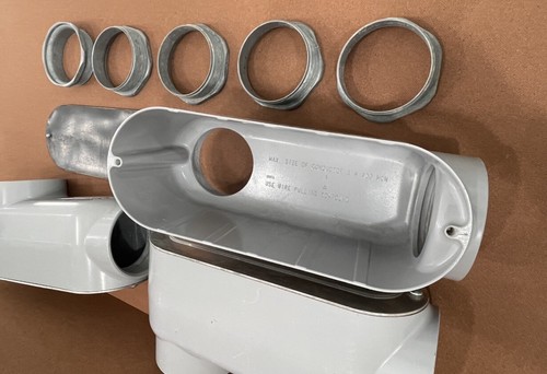 3 pcs E 121488 4" LB Conduit With Cover with 4" rings conectors 5 pcs total 8 pc - Picture 6 of 10