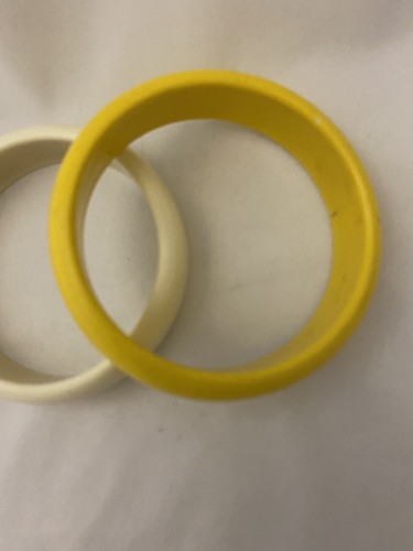 Vintage Bangle Bracelets Chunky Round Thick Yellow White Jewelry Jane Fonda - Picture 6 of 14