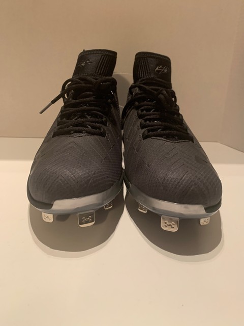 under armour men's harper one mid st metal baseball cleats