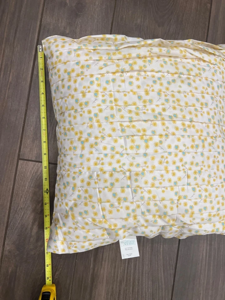 Almohada Waverly Amarilla Floral Decorativa 15x16 Pulgadas Tradiciones Decoración Foto 3 de 4