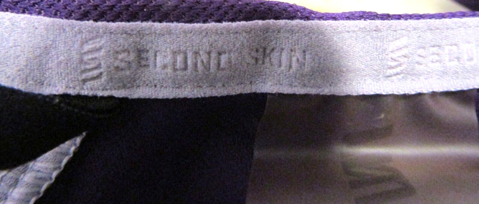 Second Skin Athletic Performance Half Zip  Long S… - image 9