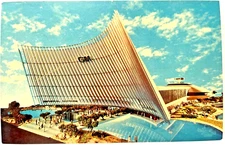 General Motors Futurama Building New York World's Fair 1964-1965 Postcard 3882