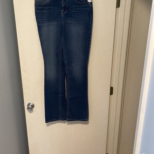 New with tags. Maurices jeans Size 10 Long