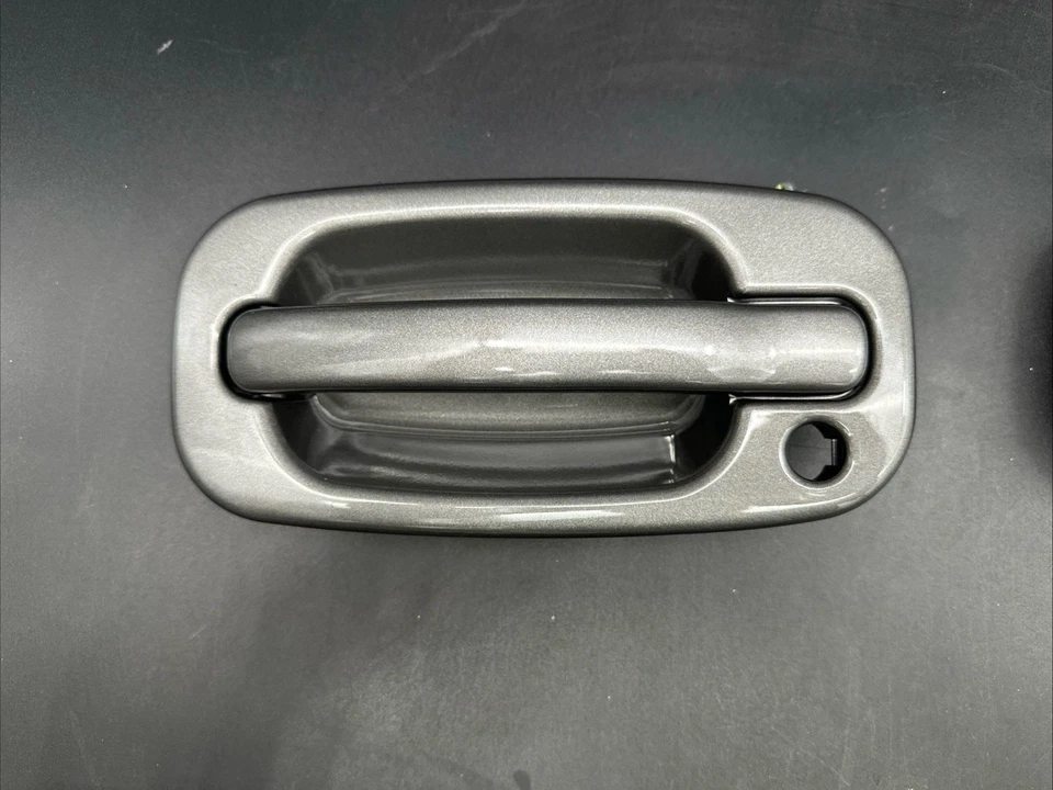 Tahoe Silverado Sierra Suburban Yukon 1999-2006 - Juego de 4 manijas de puerta plateadas Foto 3 de 4