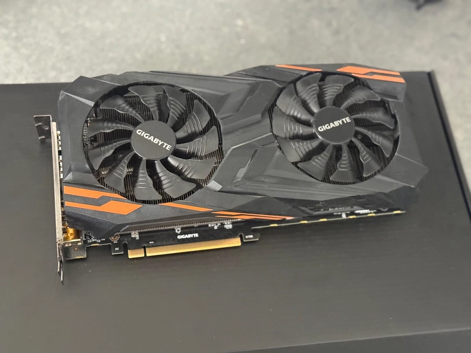 Excellent Condition - Gigabyte Radeon RX Vega 64 GPU (8GB HBM2) - Image 2 of 4