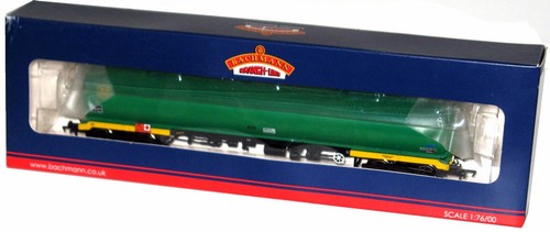 38-111A 100T TEE Drehgestell Kesselwagen 80560 BP grün | Condition: New