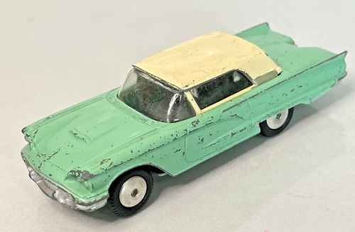 Corgi Toys No. 214 Ford Thunderbird