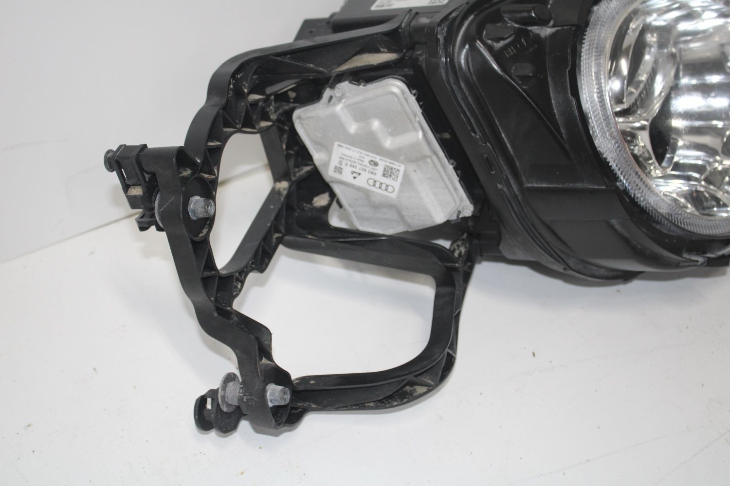 2018 BENTLEY BENTAYGA Headlamp Passenger Side Bentayga Led