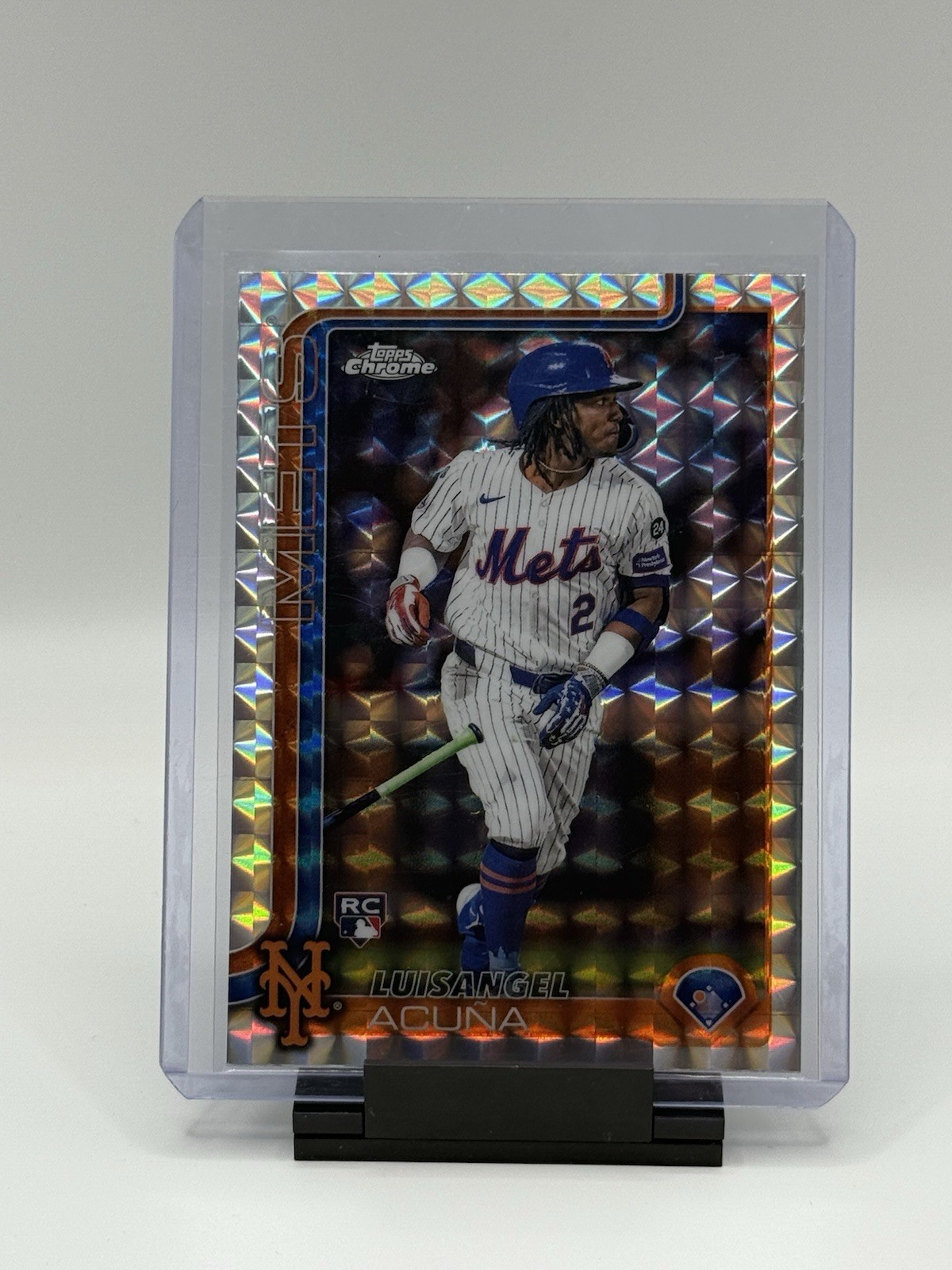 2025 Topps Chrome - Luisangel Acuna #56 Geometric Refractor (RC)