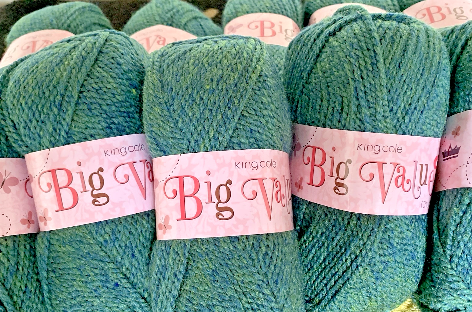 1200gms KING COLE BIG VALUE CHUNKY YARN SHADE 557 SEASPRAY