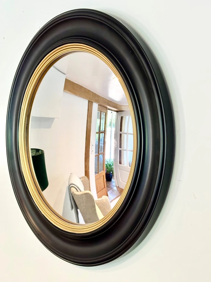 26"/66 cm  Wooden Convex Butler's Mirror - black and gold. - Image 2 of 4