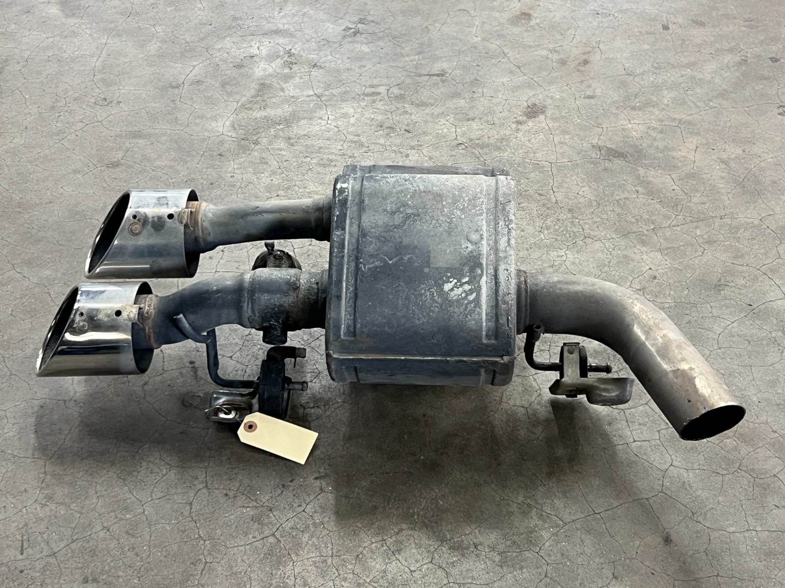 ⭐14-17 MASERATI QUATTROPORTE 3.0L REAR RIGHT EXHAUST MUFFLER PIPE OEM LOT2638