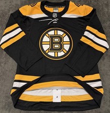 Ultimate Boston Bruins Collector and Super Fan Gift Guide 37