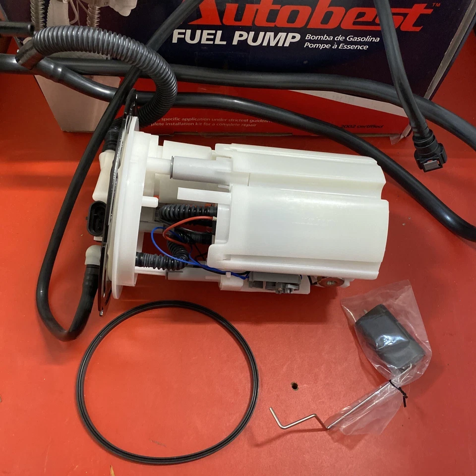 Módulo de bomba de combustible Autobest F2503A para Chevrolet Malibu 2004-2006 2,2 L 3,5 L 3,9 L Foto 2 de 3