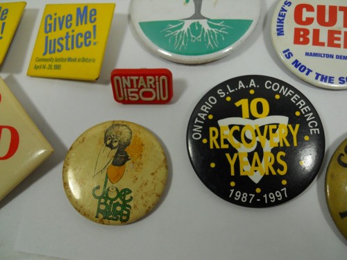 vintage lot 19 Canada Canadian pin buttons retro - Picture 6 of 11