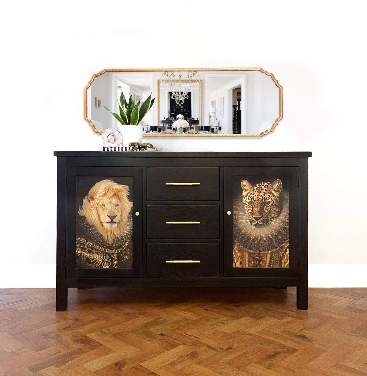 Foyer sideboard 2024
