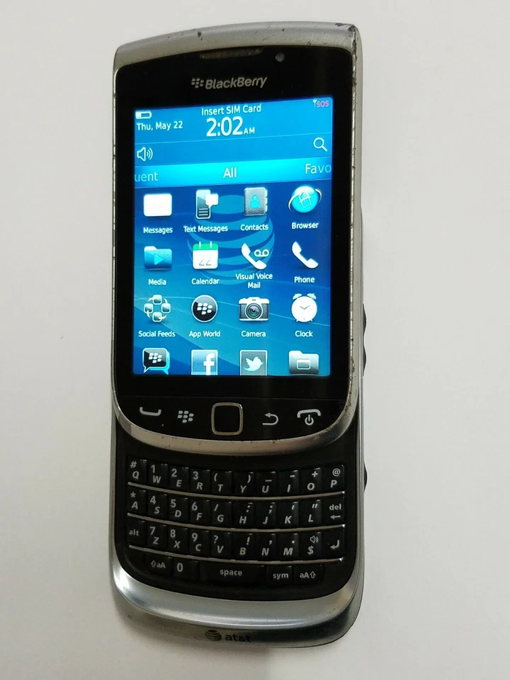 Rare Att Prepaid Cricket Wireless H20 Blackberry Messenger Torch 9810 4G Cell - Image 2 of 4