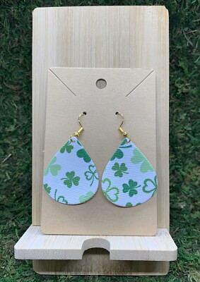 Handmade St. Patrick display picture 2