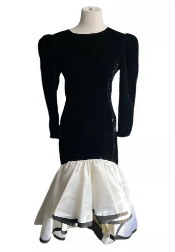 Saks Fifth Avenue Velvet Vintage Clothing for Women