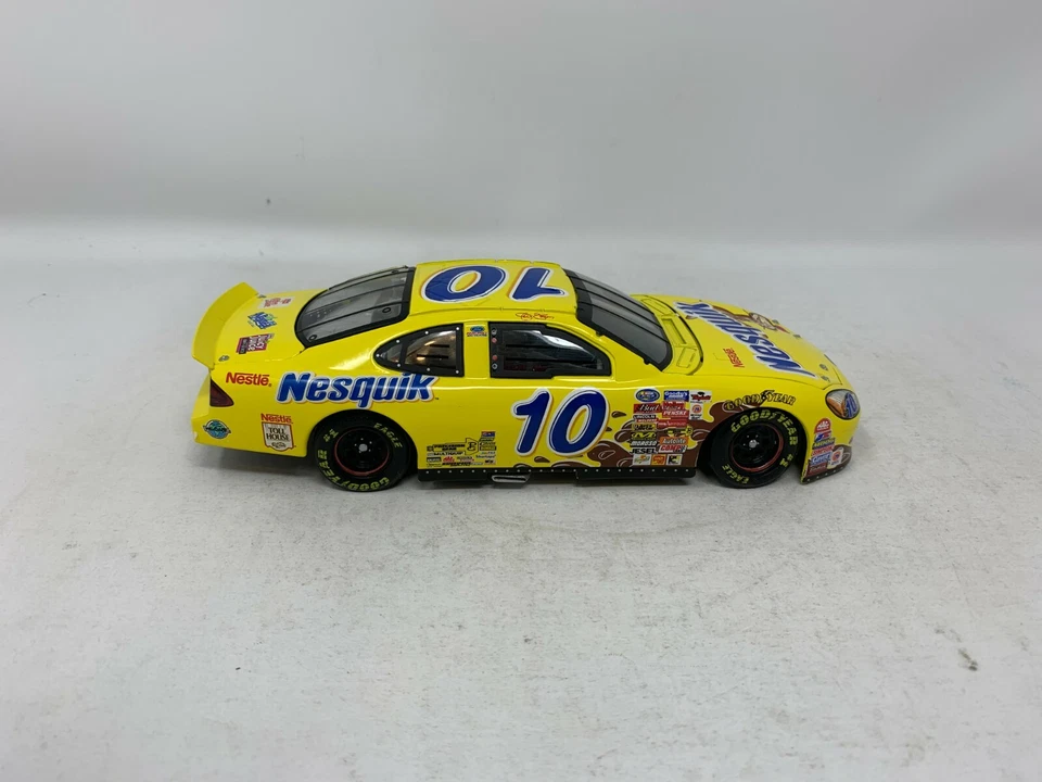 Acción Nascar #10 Jeff Green Nestlé Nesquik 2001 Ford Taurus diecast 1:24 Foto 2 de 4