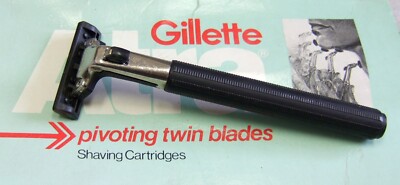 Vintage Gillette ATRA Pivoting Safety Razor - 1970's | eBay