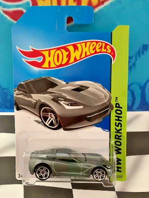 Hot Wheels 2014 HW Workshop: HW Garage 207 '14 Corvette Stingray GRAY PR5