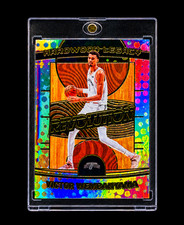 VICTOR WEMBANYAMA GOLD DISCO FOIL REFRACTOR H...