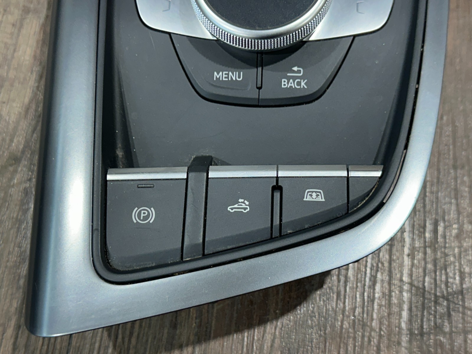 Audi R8 2012-2015 Center console