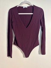 Babaton by Aritzia - Contour V-Neck Longsleeve Deep Bodysuit - Burgundy sz M