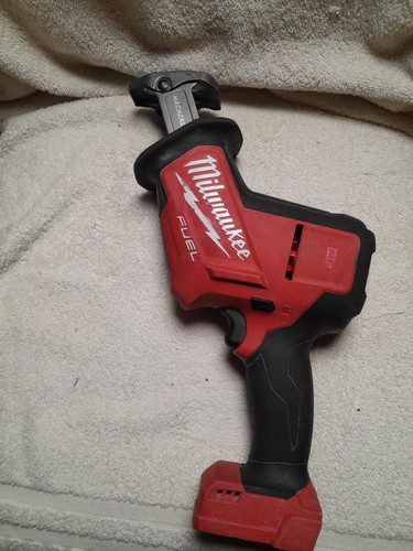 Milwaukee 2719-20 M18 FUEL  Brushless  HACKZALL Reciprocating Saw.  Hardly Used