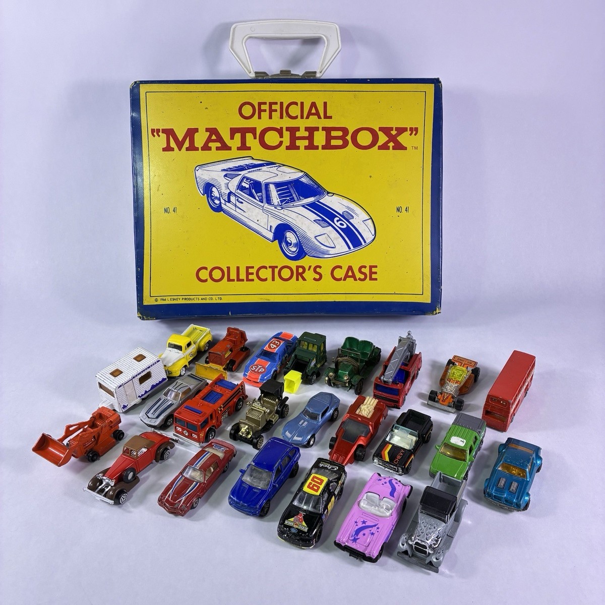 Official Matchbox Collectors Car Case No. 41 1966 w/ 24 Cars