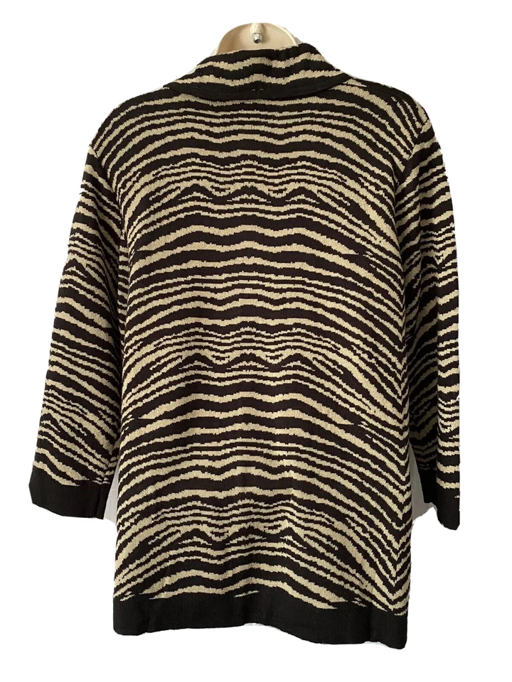 Kim Rogers Cárdigan Suéter Mujer PXL Tostado Negro Estampado Animal Mob Esposa Dinero Antiguo Foto 3 de 4