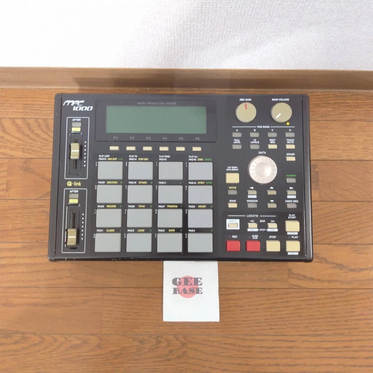AKAI MPC1000BK JJOS Sampling Machine JAPAN128MB CF Card 