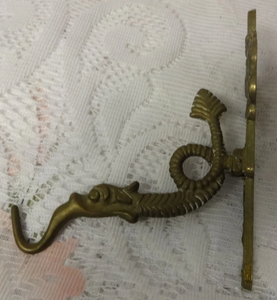 Cabide gancho antigo 1800 bronze ornamentado Romeu Julieta espelho de parede vela óleo - Imagem 3 de 4