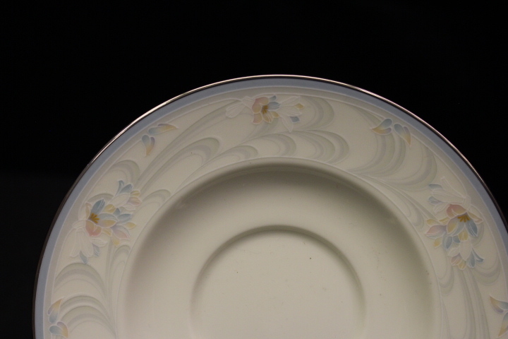 MINT 22pc Vintage Noritake Bone China EVERMORE #9735 Cup & Saucer