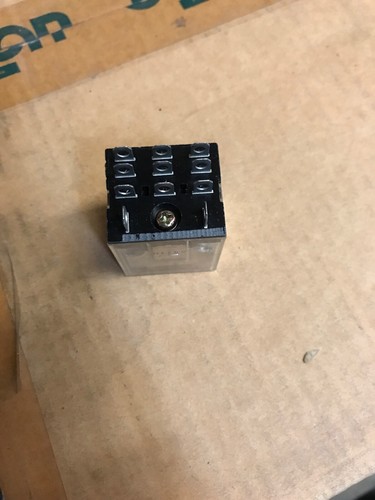 Omron LY3 24VDC Relays. (Box of 20) - Picture 2 of 3